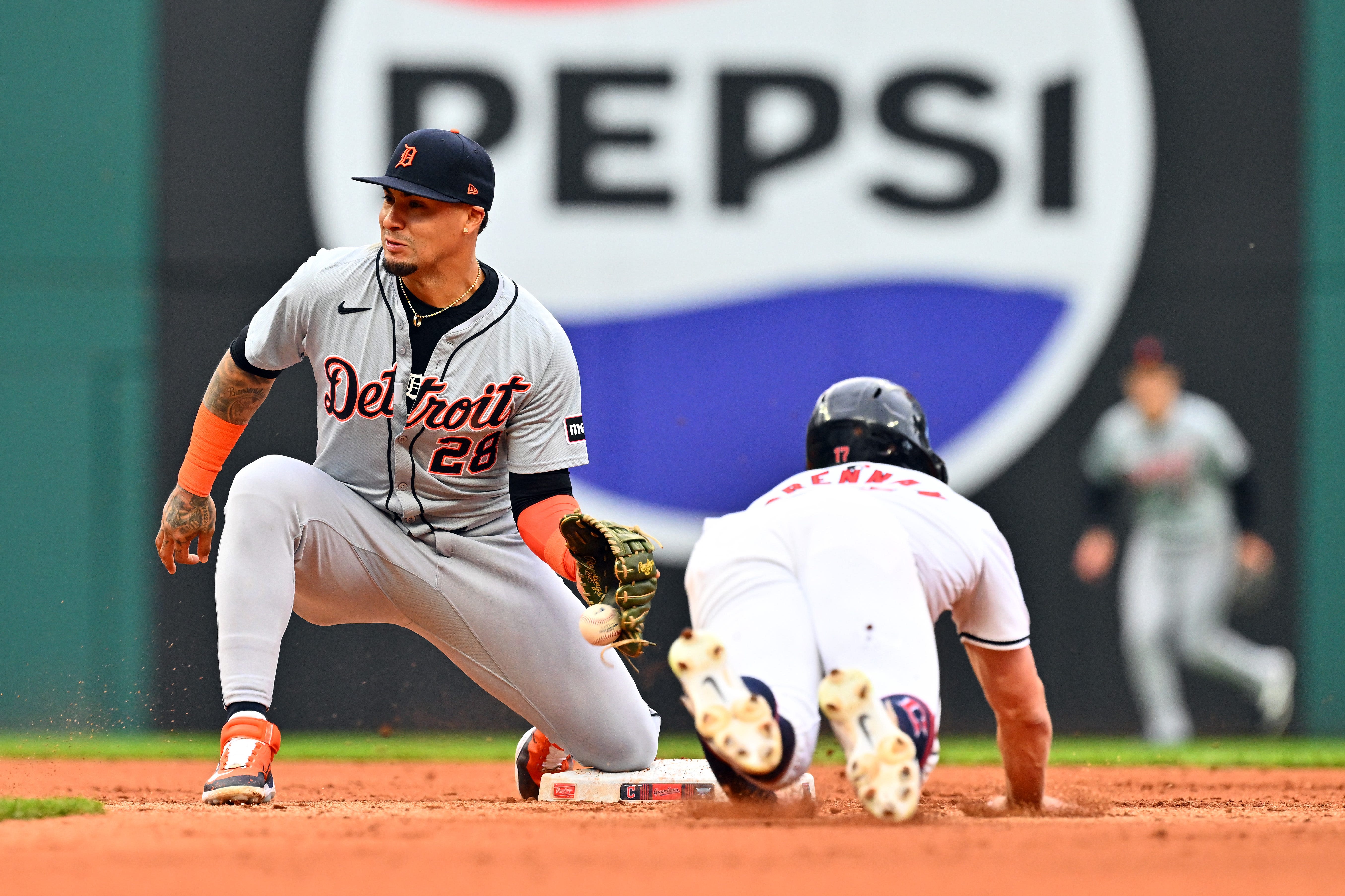 Detroit Tigers shortstop Javier Báez begins rehab assignment with Triple-A Toledo