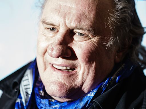 Depardieu interrogado bajo arresto por acusaciones de agresiones sexuales en dos rodajes