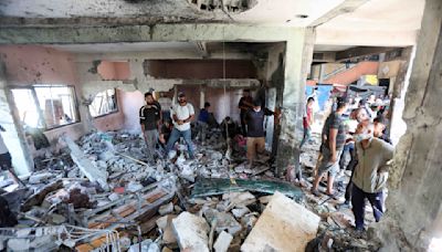 Israeli airstrike kills 28 people sheltering in Gaza school