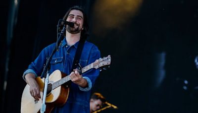 Vermont native Noah Kahan to play 2 shows at Fenway in summer 2024