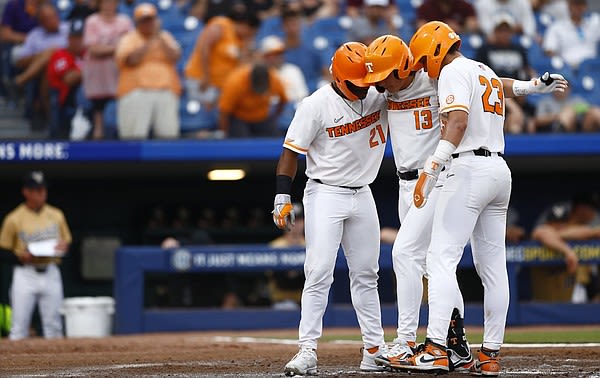 No. 1 Vols experience ‘awful result’ in SEC tournament opener | Chattanooga Times Free Press