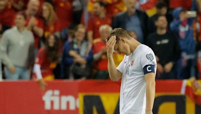 Soccer-Late Joselu double helps Spain beat Norway 3-0 in Euro qualifier
