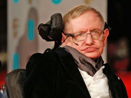 "No podremos competir": la alarmante predicción de Stephen Hawking sobre la inteligencia artificial que ya se está cumpliendo