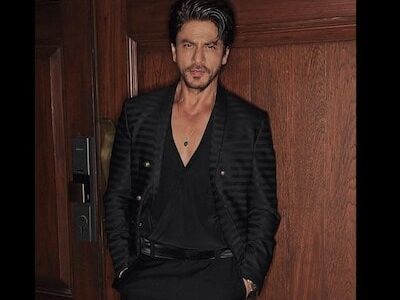 IIFA 2024: Shah Rukh's green carpet appearance sends fans into frenzy