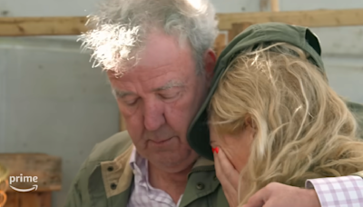 Jeremy Clarkson comforts crying Lisa after Clarkson's Farm tragedy