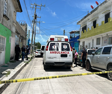 Sicarios balean a dos en un taxi en el Mercado 28 de Cancún