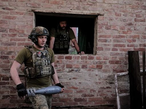 Guerre en Ukraine : La Russie menace de tirer sur les instructeurs français au 832e jour du conflit