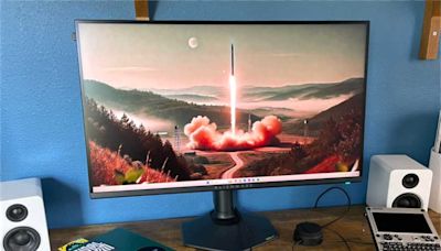 Alienware AW2725QF review: A versatile but mediocre monitor