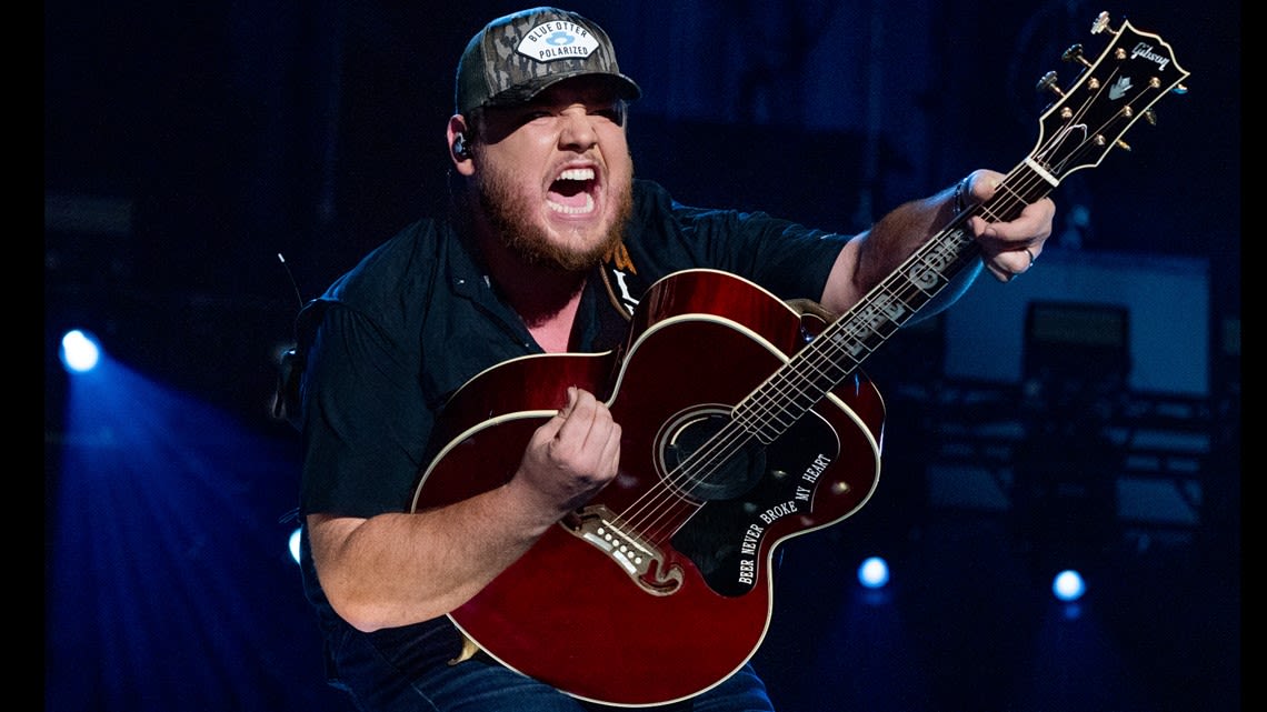 Several people attending Luke Combs' Jacksonville concert unable to enter venue with StubHub tickets