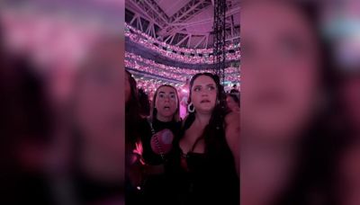 La reacción viral, que representa a toda una generación, de estas fans de Karol G al descubrir que Amaia Montero salía al escenario a cantar