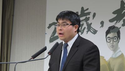 黃國昌轟蔡易餘為個案提修證交法 律師：本於法治國原則 依法管制TDR