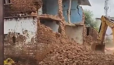 Nine children killed after wall collapses during religious event in India