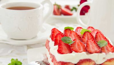 Tiramisu healthy en 5 minutes chrono : la recette aux fraises légère et protéinée