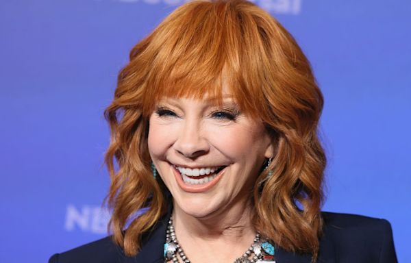 Fans Say They "Cannot Wait" After Reba McEntire Shares Photos of 'Happy's Place' Cast