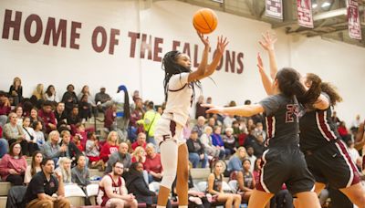 Suite in Fulton High School gymnasium to honor Larry Cox | Georgiana Vines