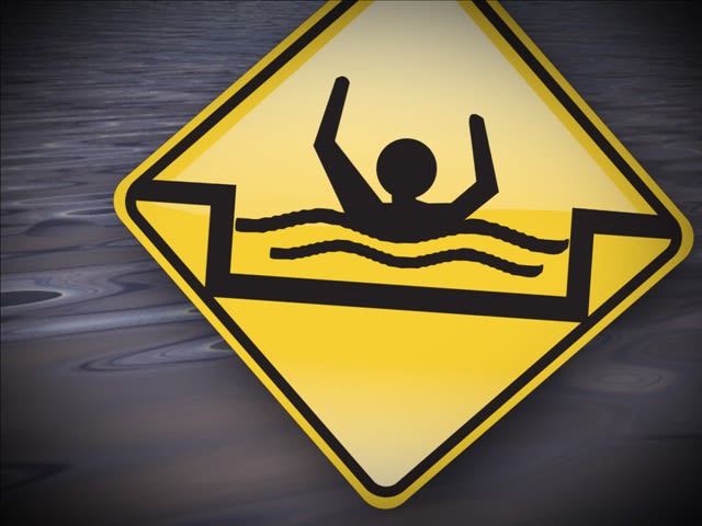 10-year-old girl hospitalized after being pulled from rough waters in Grand Isle