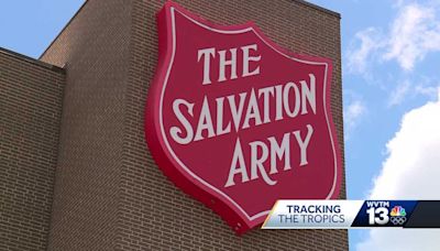 Salvation Army sends team to Texas to serve hot meals to people without power because of Hurricane Beryl