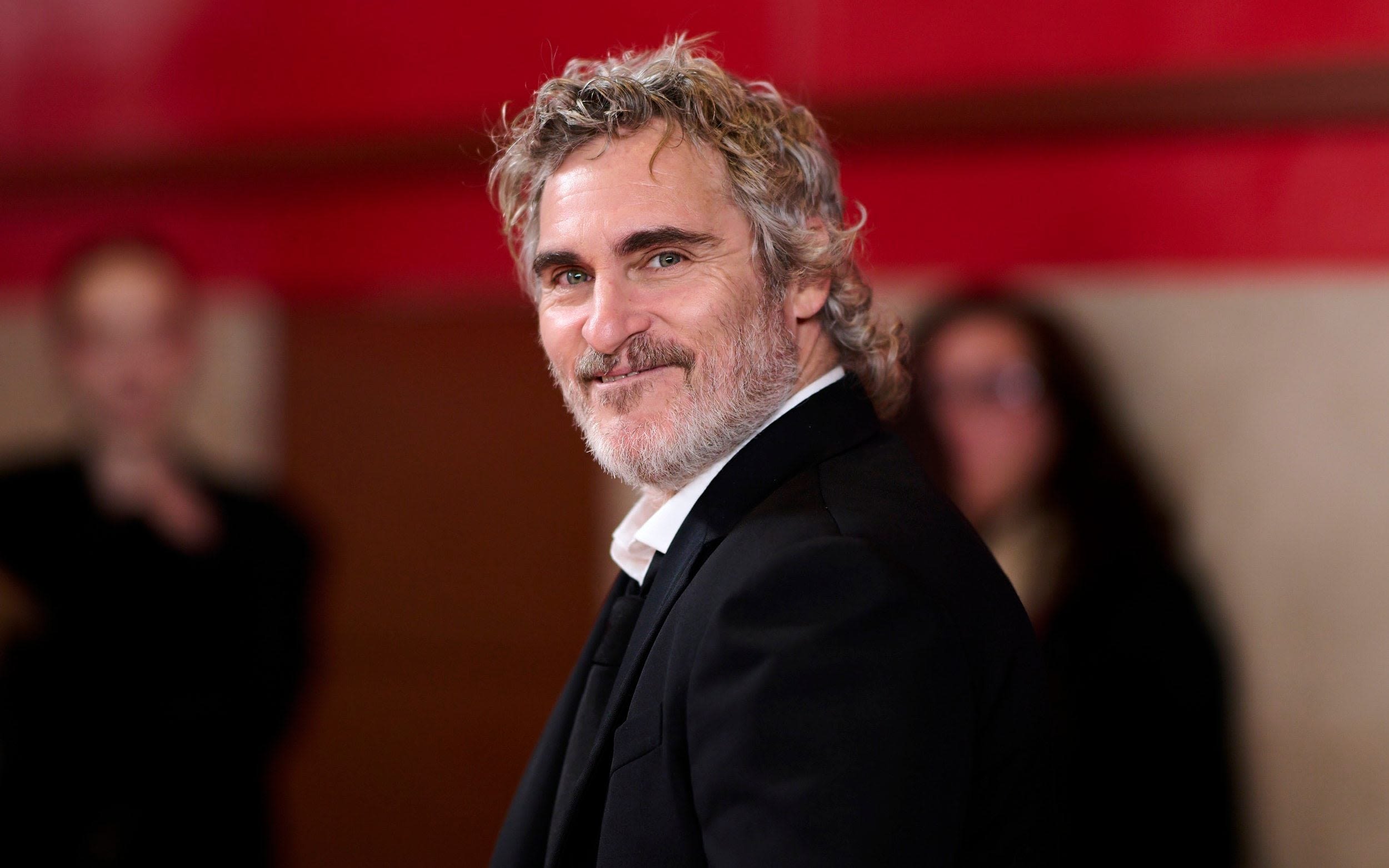 Joaquin Phoenix pulls out of movie about gay detective