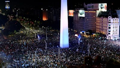 Joy in the streets of Argentina after Copa victory