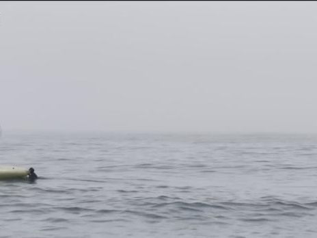 Video: Kayakers have close encounter with 14-foot shark near Half Moon Bay