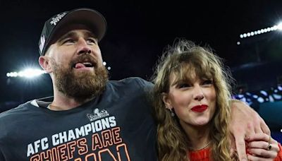 Taylor Swift makes cheeky Travis Kelce gesture during Dublin show