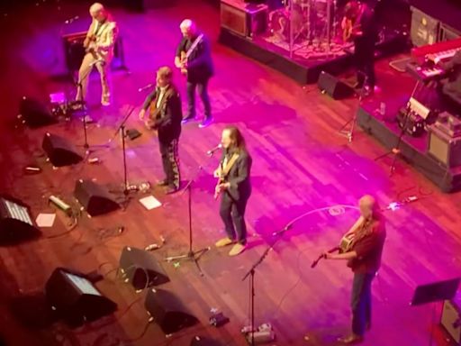 Geddy Lee and Alex Lifeson Reunite for Gordon Lightfoot Tribute