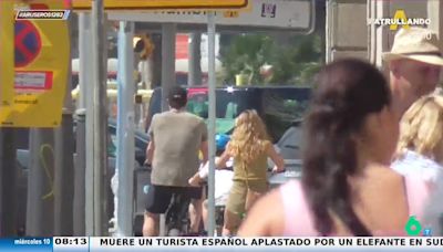 Elsa Pataky y Chris Hemsworth sorprenden al pasear por Barcelona en bicicleta con sus hijos