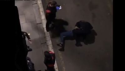 Condenados cuatro ‘mossos’ por golpear y detener sin motivo a un joven durante el confinamiento