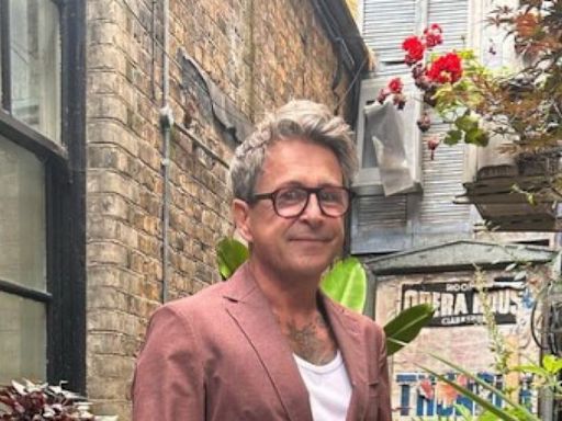 Gogglebox's Stephen Webb supported by ex-husband as he stuns fans with 'mighty fine' snap amid pep talk