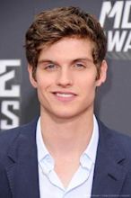 Daniel Sharman