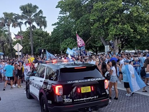 Copa América 2024: los argentinos celebran en Miami otro multitudinario banderazo en Estados Unidos