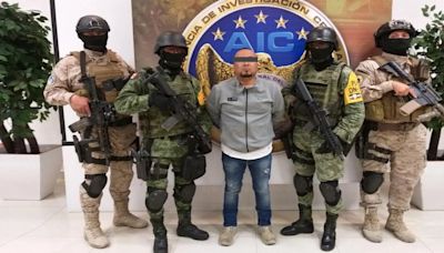 Reportan traslado de ‘El Marro’, líder del Cártel de Santa Rosa de Lima; estaba recluido en ‘El Altiplano’