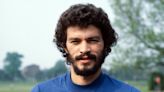 El gran momento político de Sócrates, uno de los futbolistas más singulares de Brasil