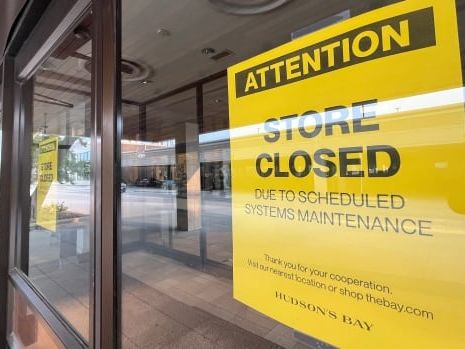 Hudson's Bay store in Winnipeg's Polo Park closed temporarily due to what chain calls strain on cooling system | CBC News