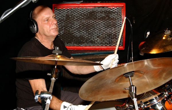 Drummer for legendary punk rock band dies