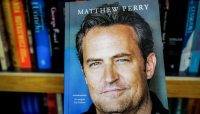 Quiénes son "la reina de la ketamina" y los otros 4 acusados en relación con la muerte del actor Matthew Perry de 'Friends'