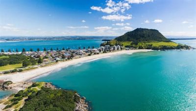 Man found dead on Mt Maunganui beach had run into sea while fleeing police