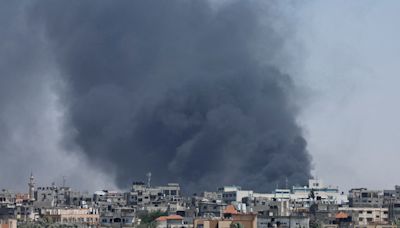 以軍空襲拉法難民營釀大火至少30死 反擊哈馬斯火箭彈射特拉維夫