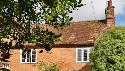 This Victorian cottage is a lesson in pale perfection