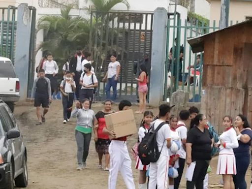 Más de 119 mil niños ecuatorianos dejaron la escuela en el último año