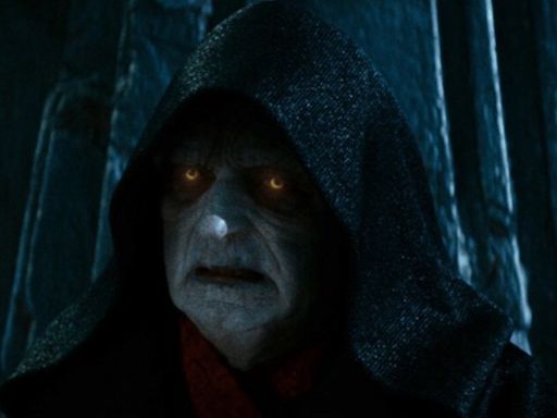 14 Years Later, Star Wars is Finally Wrapping Up a Very Weird Palpatine Scheme