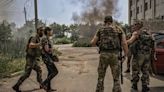 Photographer takes terrifying video of Lysychansk under Russian fire