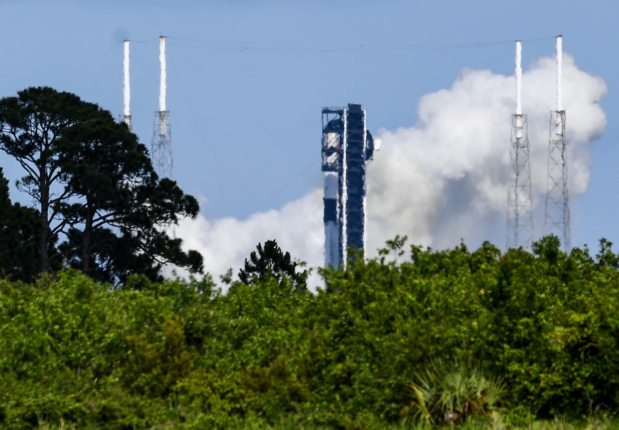 SpaceX Falcon 9 shuts down swiftly after engines ignite Friday; no new launch date set