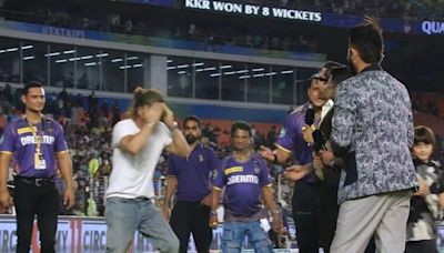 Shah Rukh Khan Instantly Regrets Mistake During Lap Of Honour After KKR IPL 2024 Final Entry | Cricket News