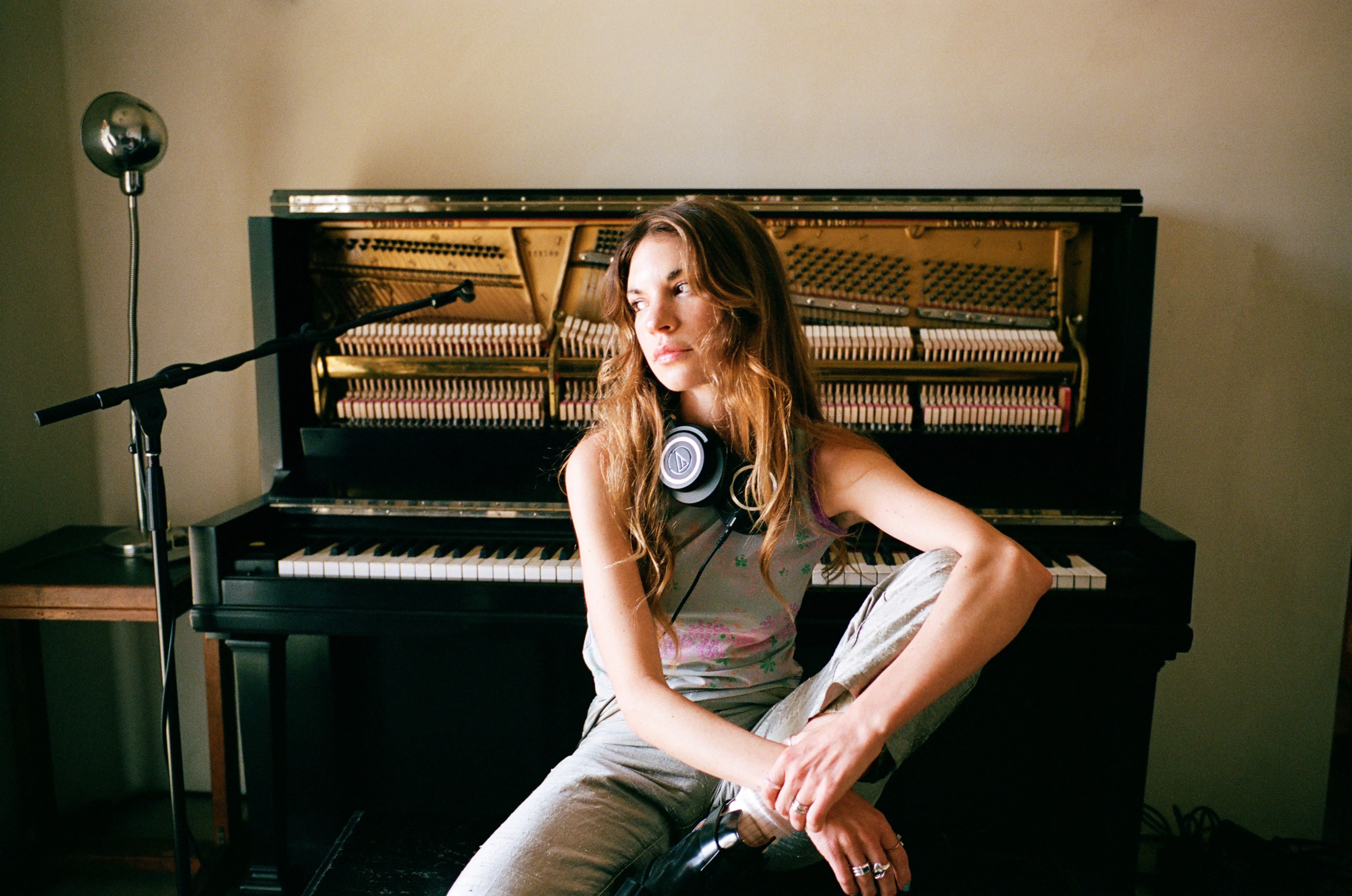 How Amy Allen Dropped Out of Nursing School, Moved to L.A. and Quickly Became the Hit Songwriter Behind ‘Espresso,’ ‘Greedy,’ ‘Without...