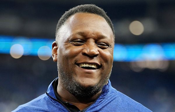 Barry Sanders provides positive update after 'health scare related to my heart'