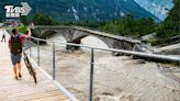 歐洲異象！瑞士山洪沖垮陸橋 義大利暴雨、熱浪南北夾擊