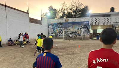 Charly Soccer recibe visita de entrenador de la FMF