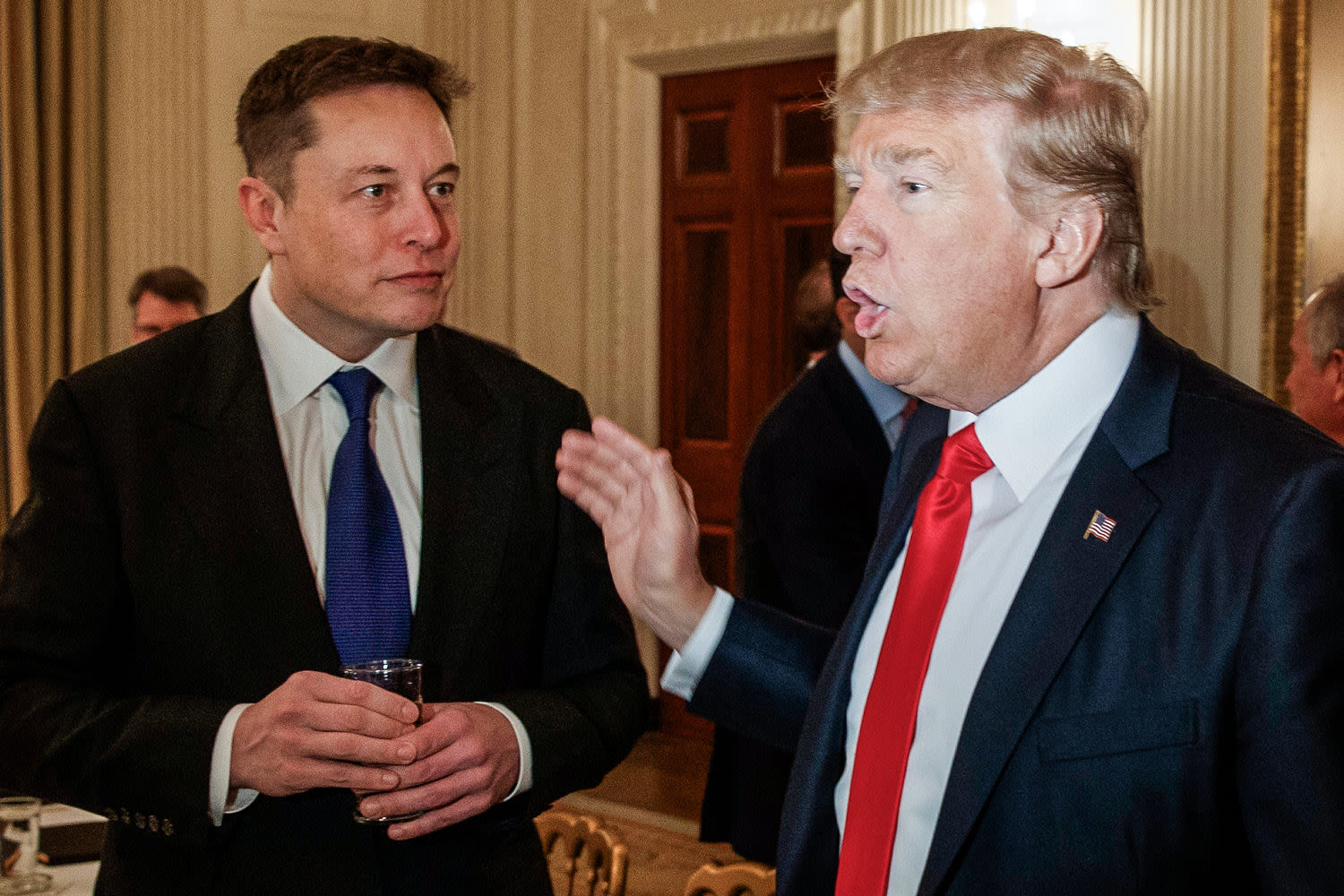 Opinion | Elon Musk's control of X while endorsing Trump raises many concerns