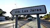 La guerra del agua se desata un verano más en la urbanización de Las Jaras